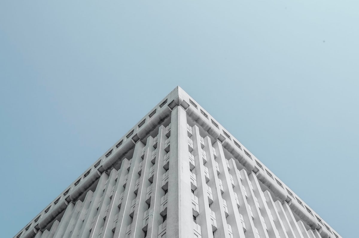 收获红土赛季首胜 郑钦文发文：一步一个脚印，下一轮见